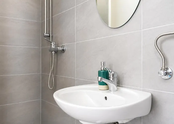 Apartment Amazing 1br Apt, Next To Akh Building For Everyone *
